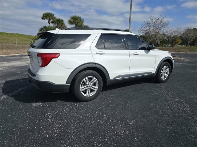 Used 2020 Ford Explorer XLT w/ Equipment Group 202A image 5