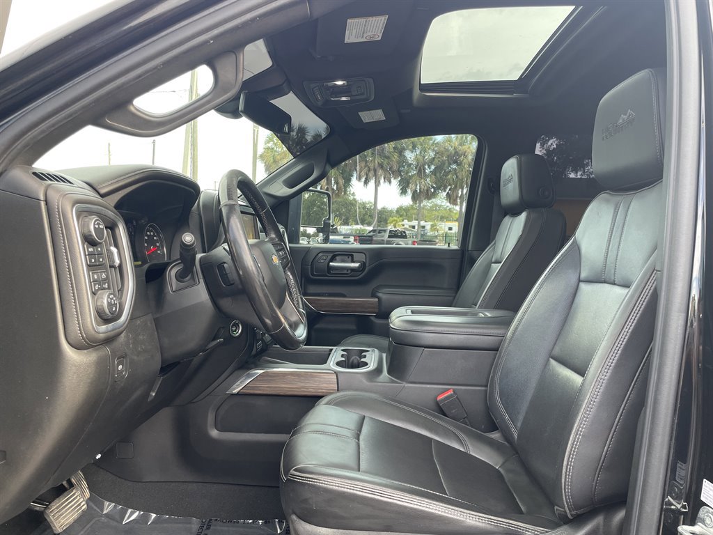 Used 2022 Chevrolet Silverado 3500 High Country w/ Safety Package II image 20