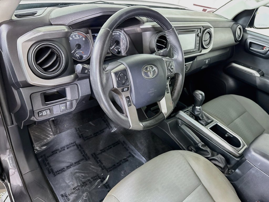 Used 2019 Toyota Tacoma SR5 RWD image 16
