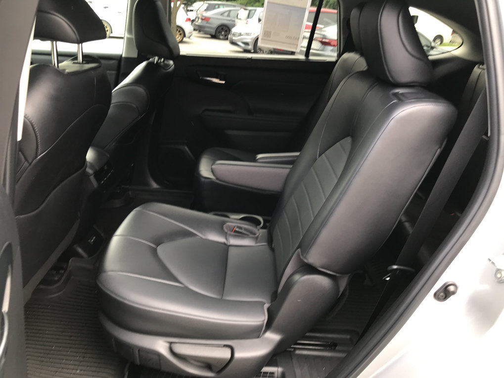 Certified 2022 Toyota Highlander XLE AWD/4WD image 27