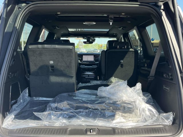 New 2027 Jeep Grand Wagoneer 4WD image 19