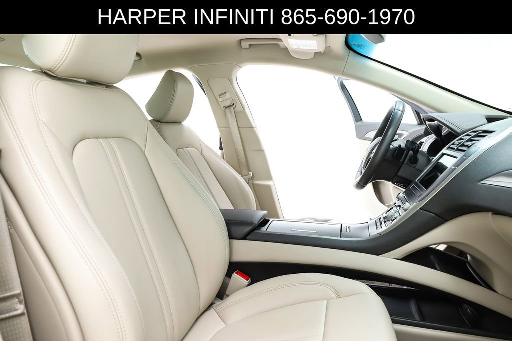 Used 2020 Lincoln MKZ FWD image 34