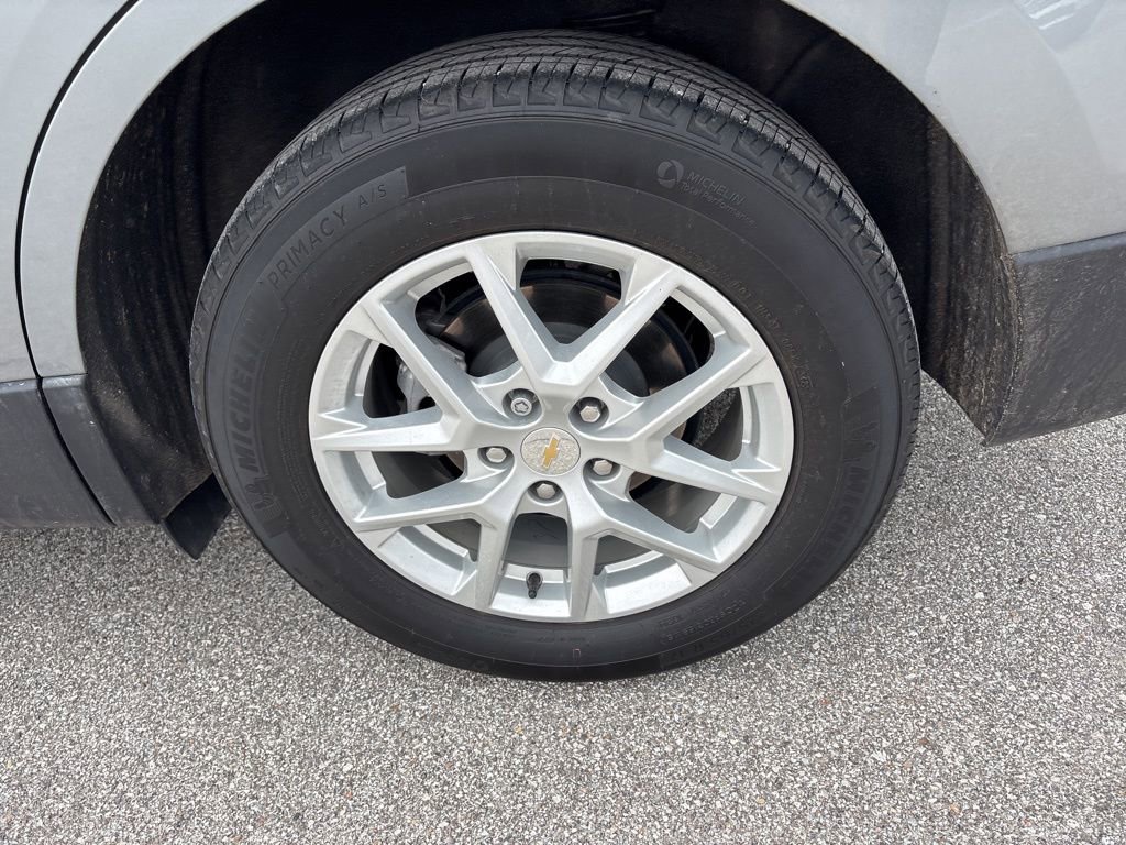 Used 2024 Chevrolet Equinox LS w/ LS Convenience Package image 14