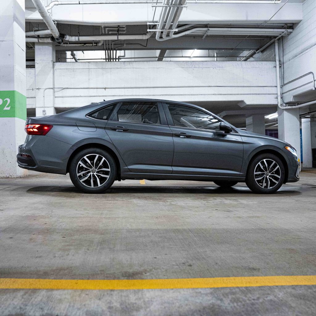 New 2026 Volkswagen Jetta SE FWD image 7