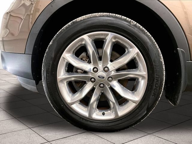 Used 2015 Ford Explorer XLT w/ Equipment Group 202B AWD/4WD image 9