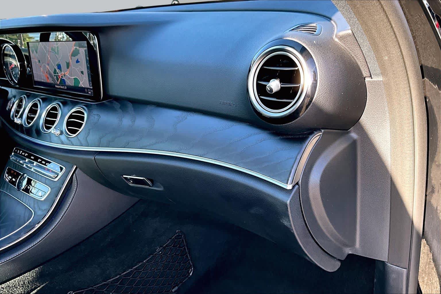 Used 2019 Mercedes-Benz E 300 image 17