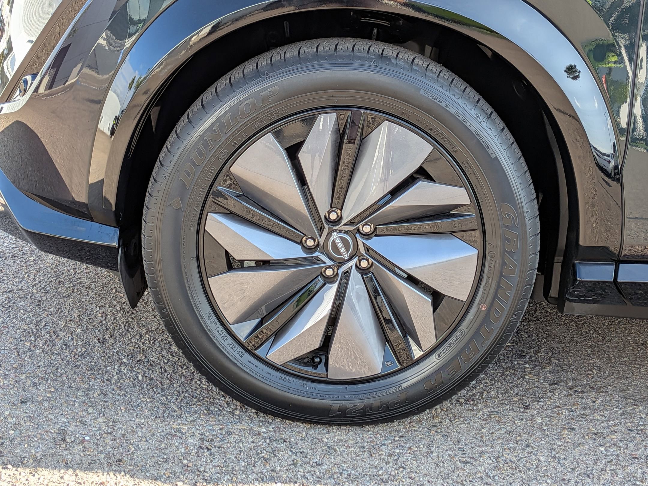 Used 2024 Nissan Ariya FWD image 10