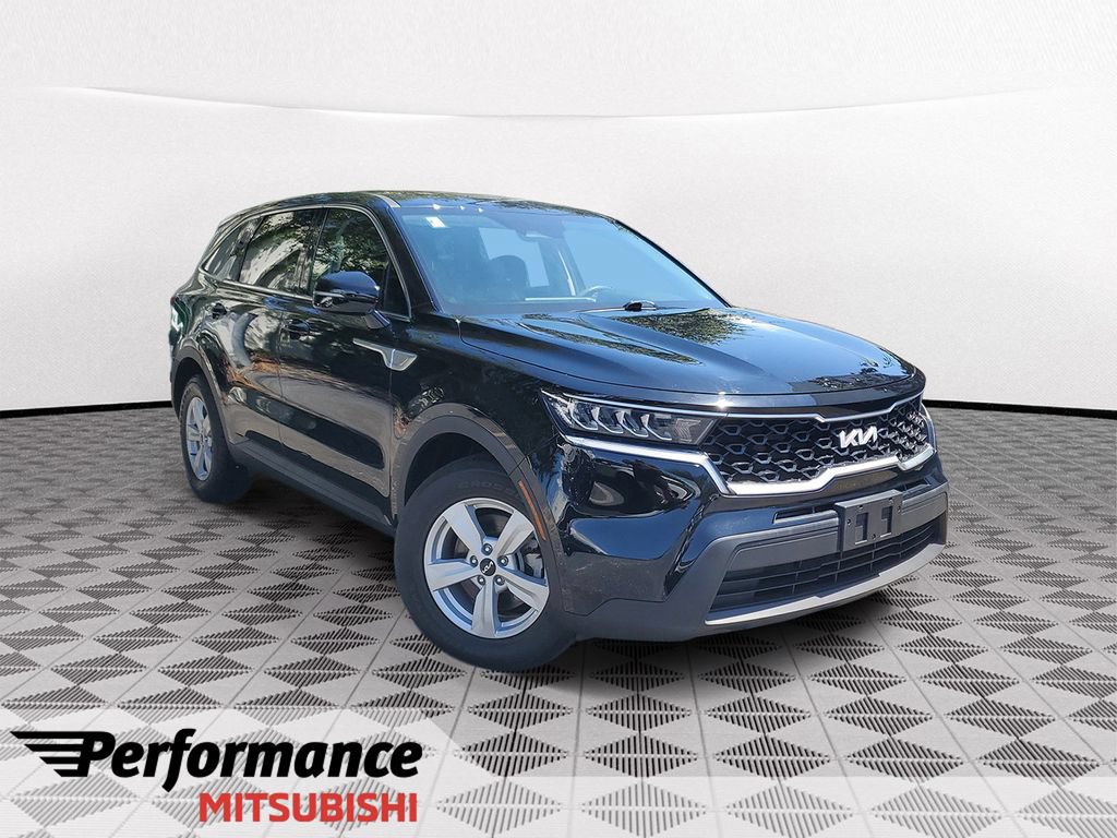 Used 2022 Kia Sorento LX FWD image 1