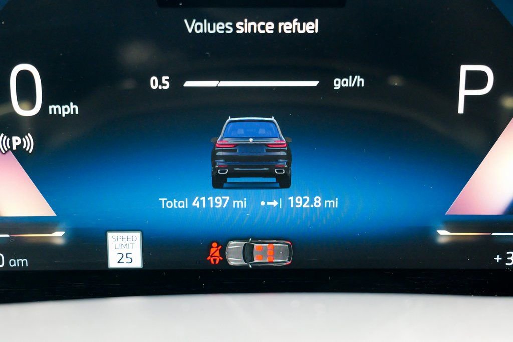 Used 2024 BMW X7 xDrive40i image 57