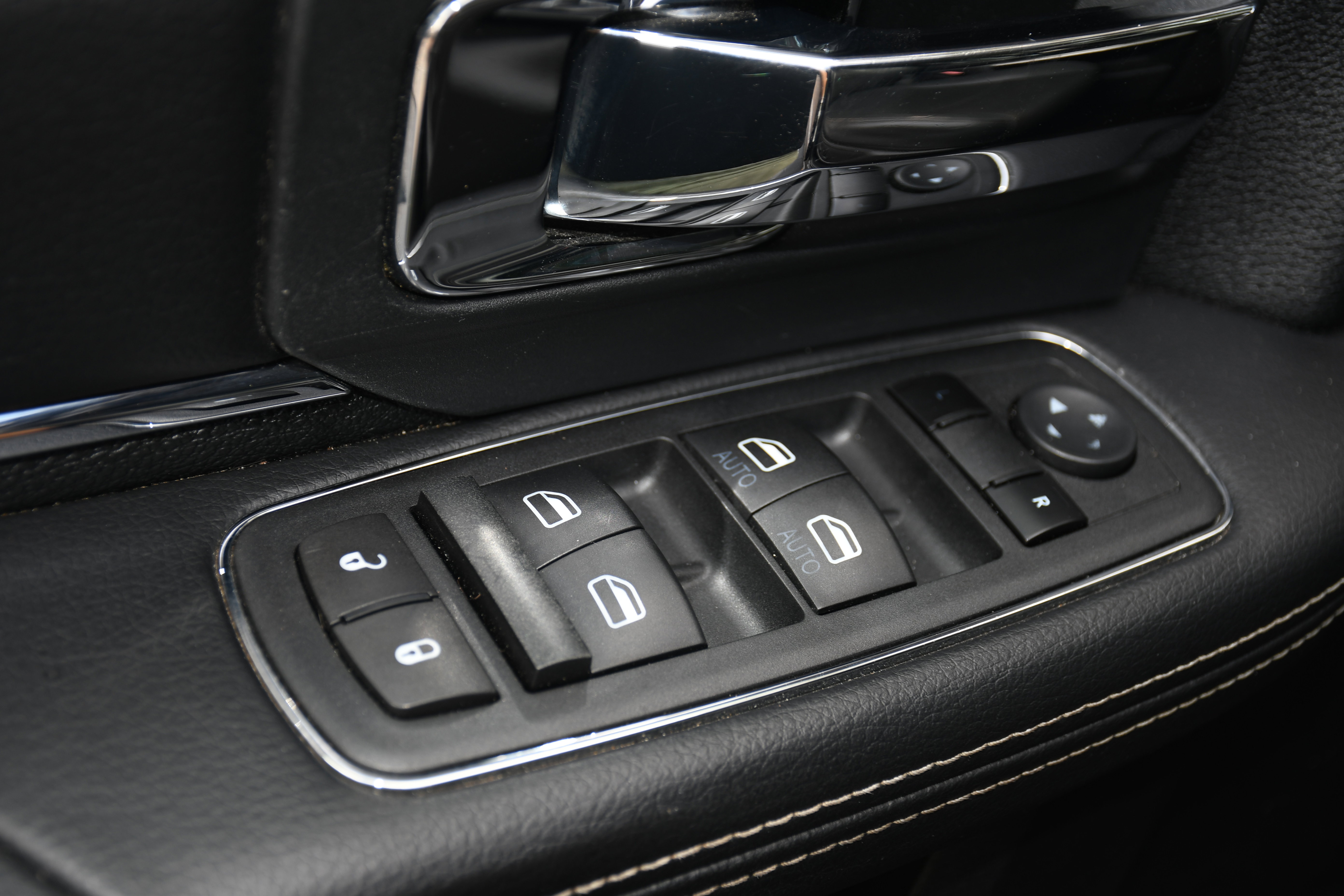 Used 2015 RAM 2500 Laramie image 11