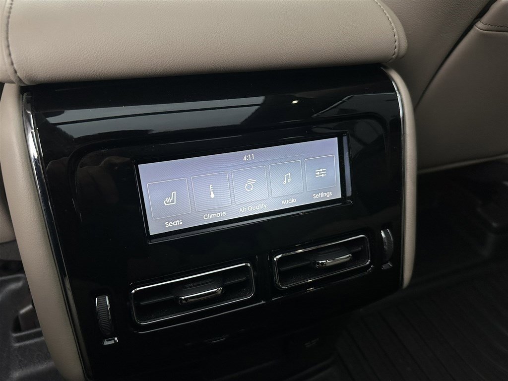 Used 2022 Lincoln Aviator Reserve w/ Equipment Group 201A image 25