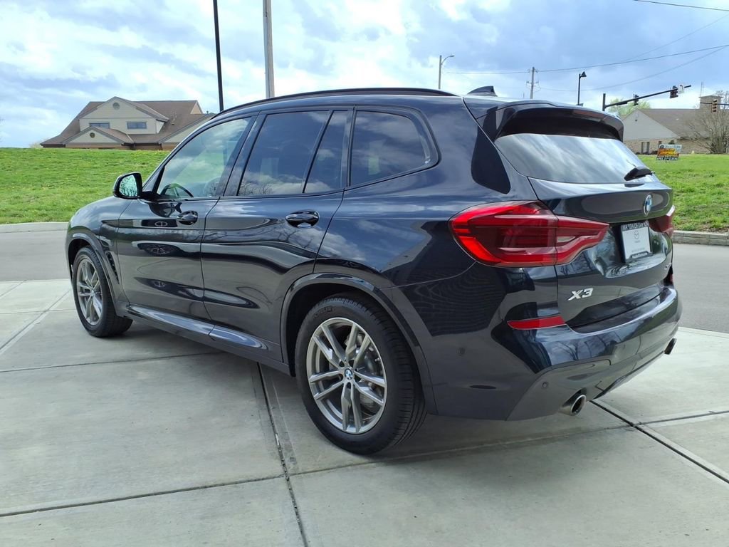 Used 2021 BMW X3 xDrive30e w/ Executive Package AWD/4WD image 5