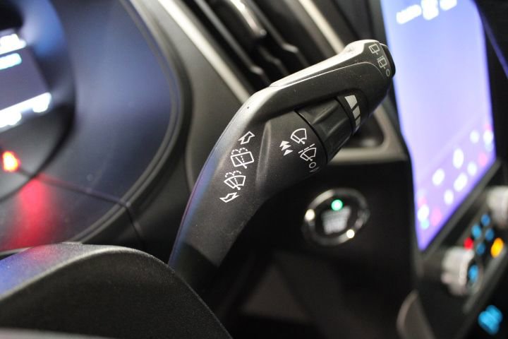 Used 2022 Ford Edge SEL image 37