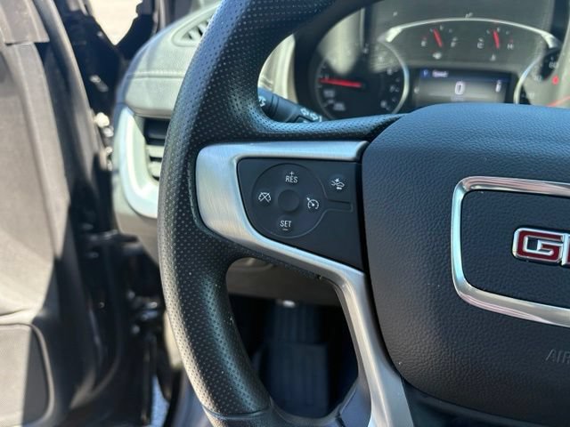 Used 2024 GMC Terrain SLE w/ LPO, Floor Liner Package FWD image 33