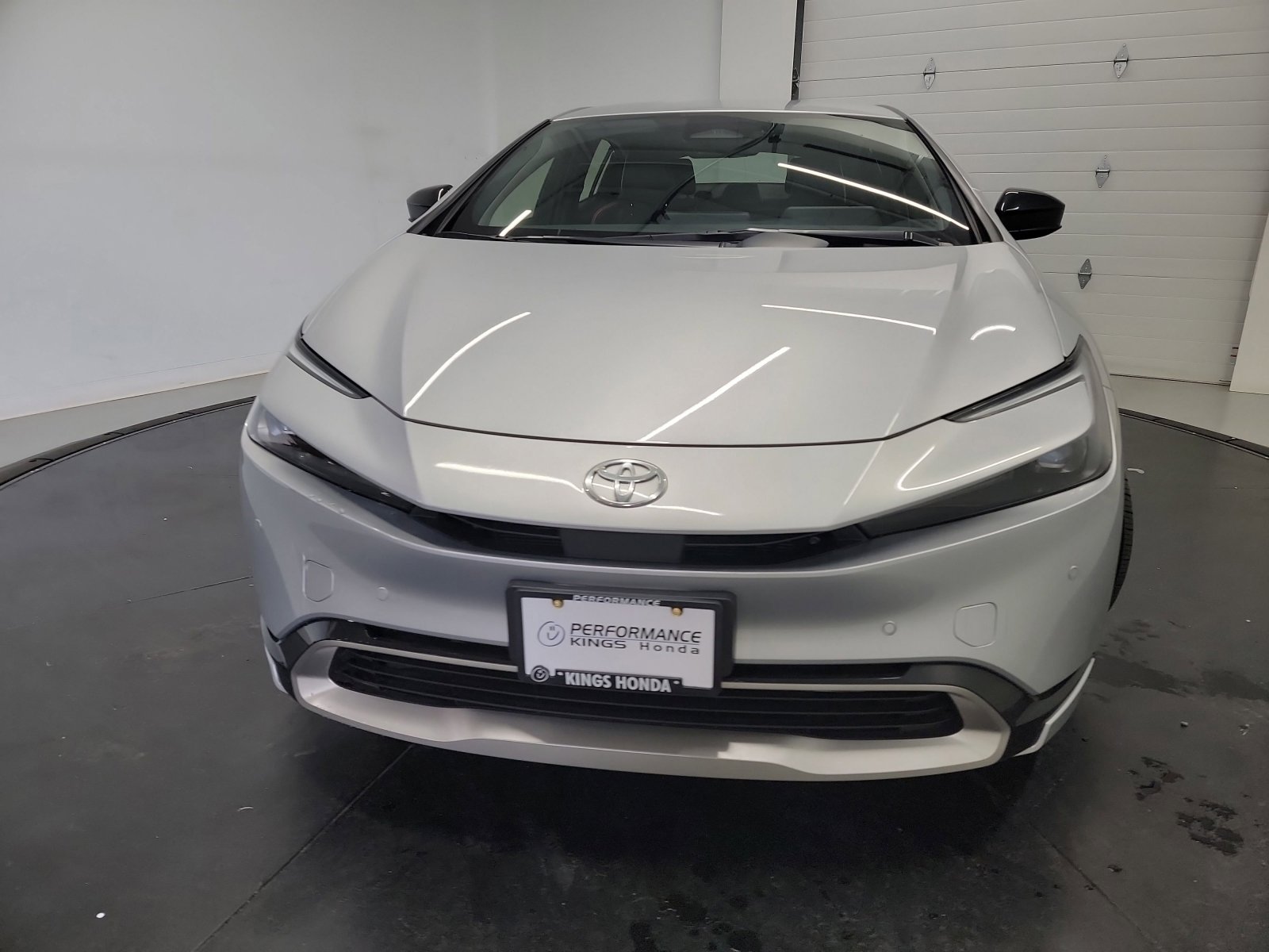 Used 2023 Toyota Prius Prime FWD image 2
