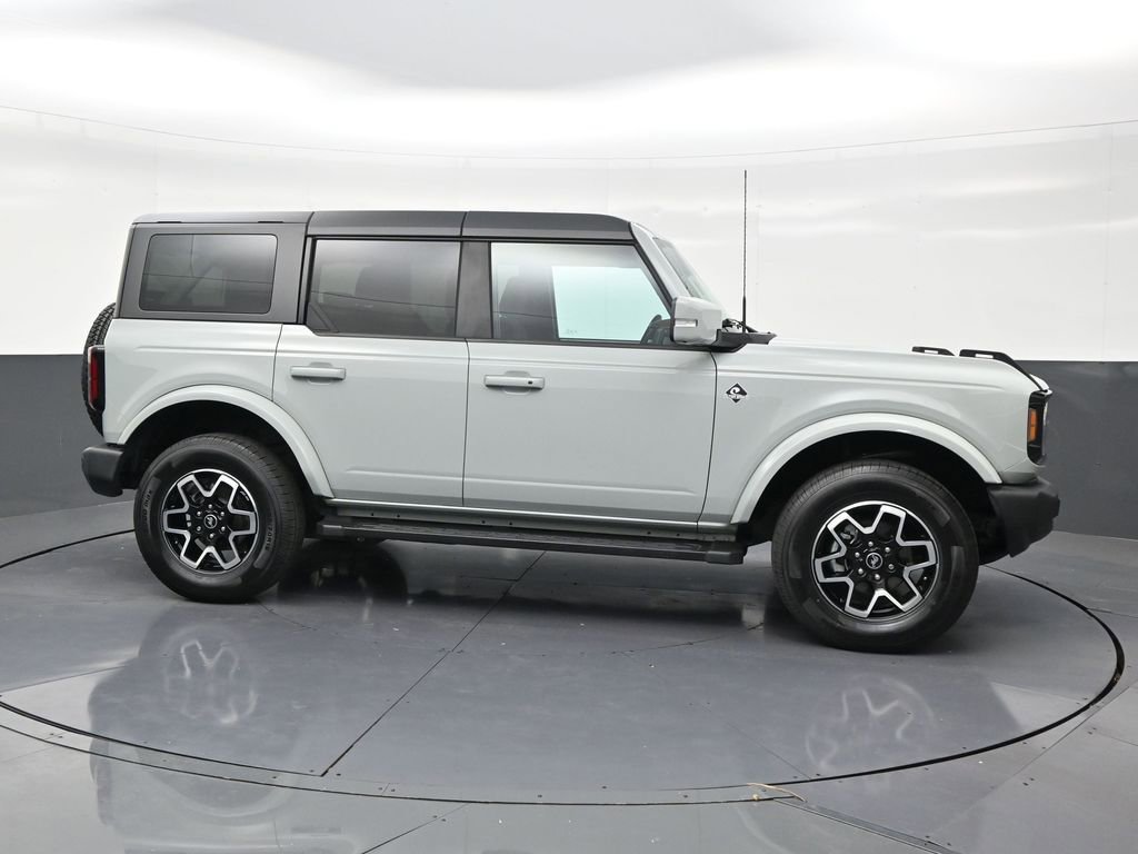 Used 2022 Ford Bronco Outer Banks AWD/4WD image 6