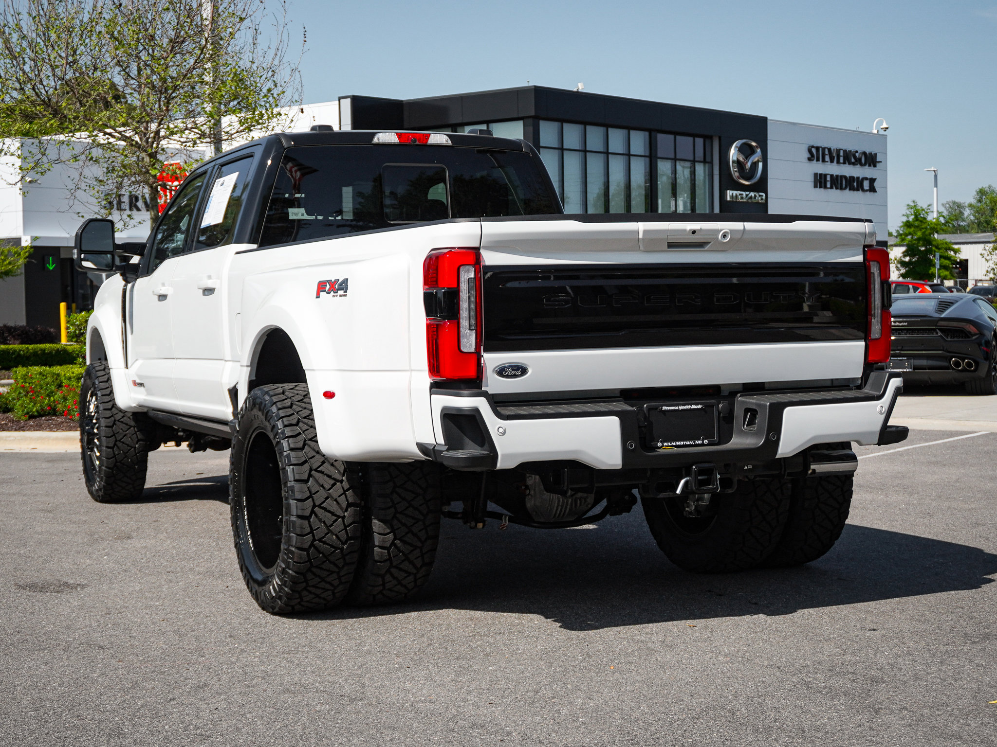 Used 2026 Ford F450 Platinum w/ FX4 Off-Road Package AWD/4WD image 8