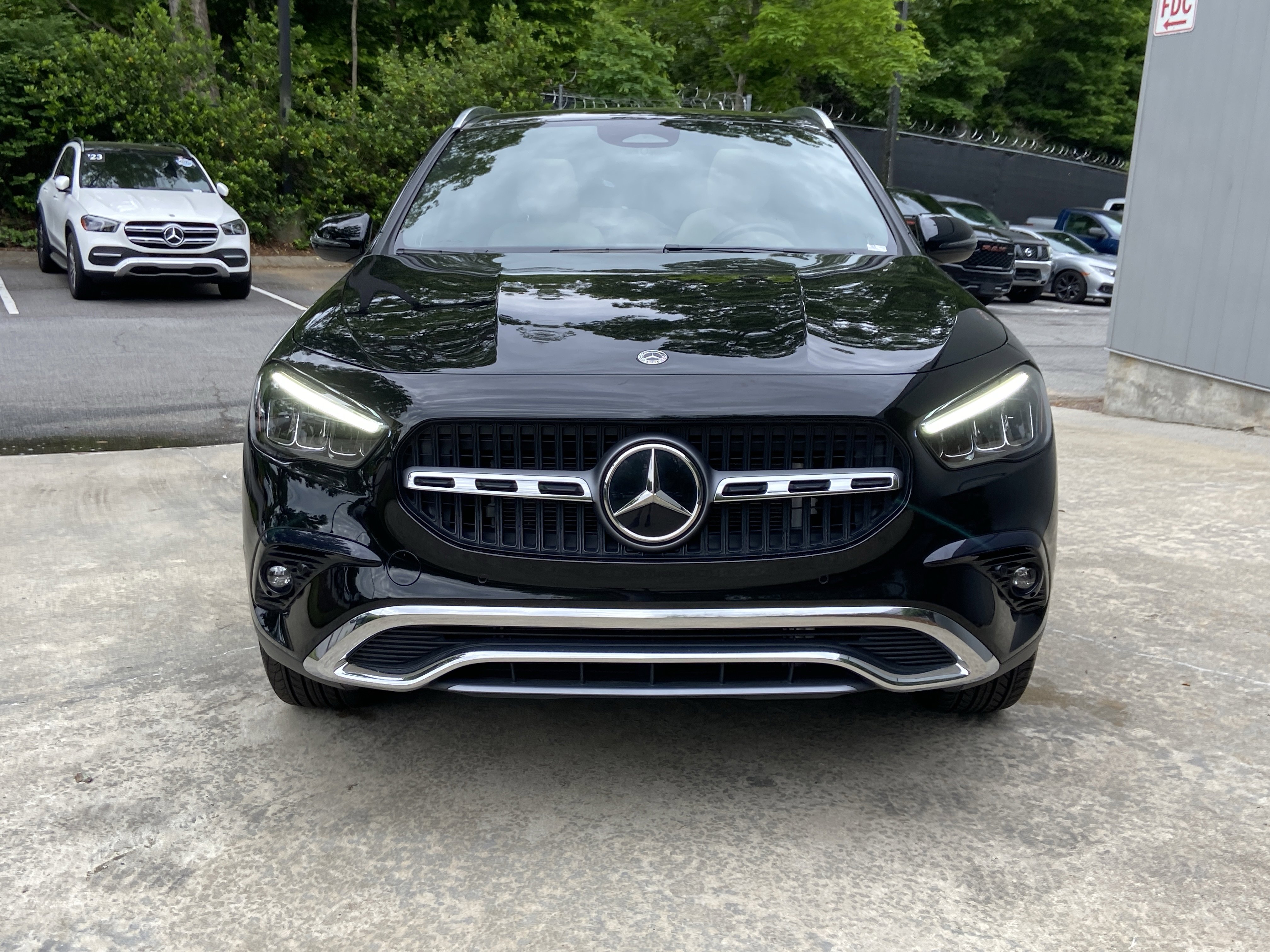 Certified 2025 Mercedes-Benz GLA 250 4MATIC image 3