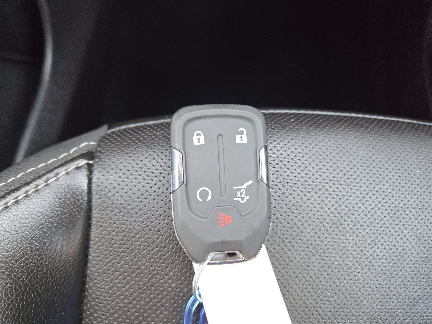 Used 2024 GMC Terrain SLT w/ Tech Package FWD image 35