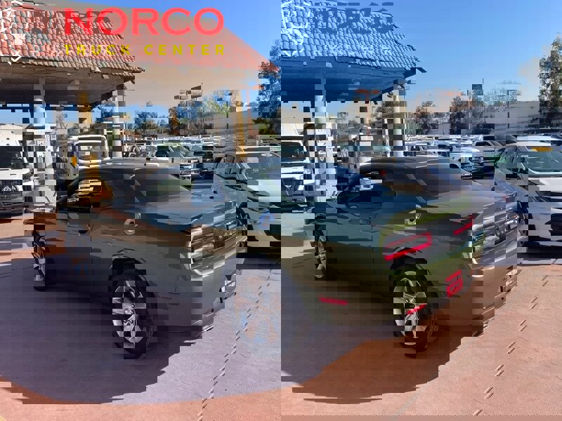 Used 2022 Dodge Challenger SXT image 5