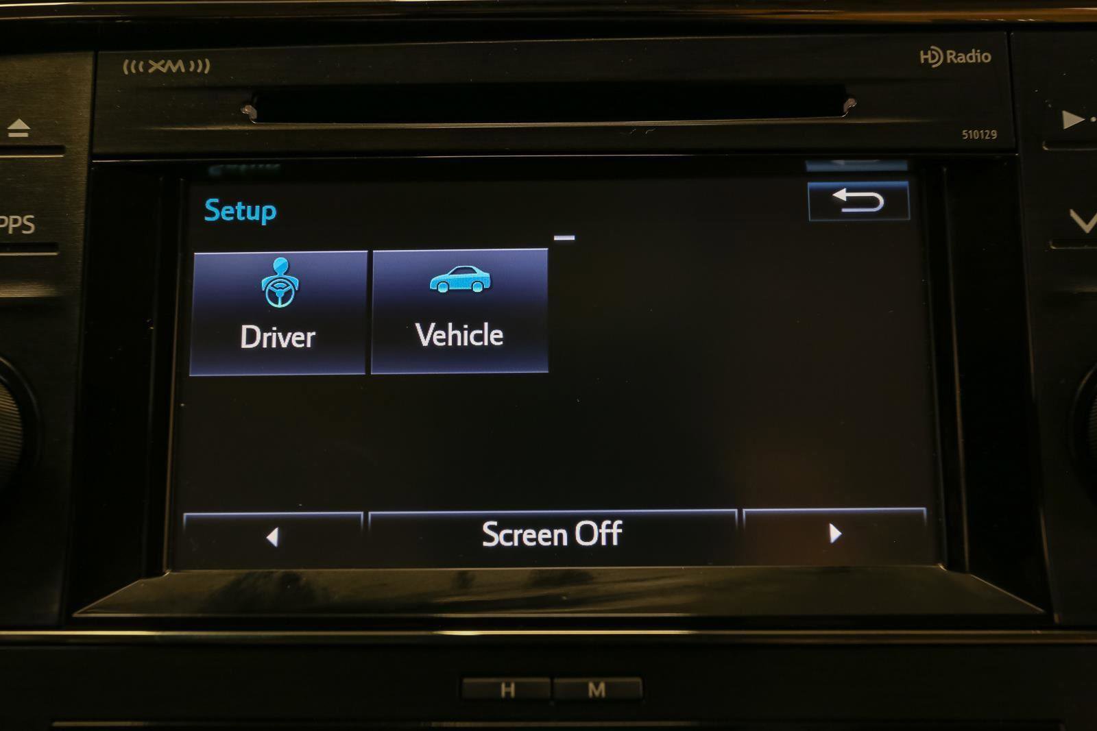 Used 2017 Toyota Avalon XLE w/ Carpet Mat Package image 28