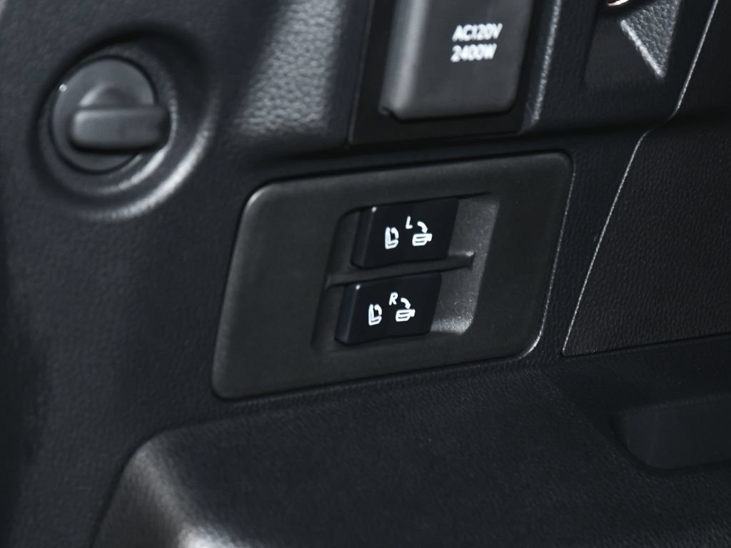 Used 2025 Lexus LX 700h F Sport AWD/4WD image 88