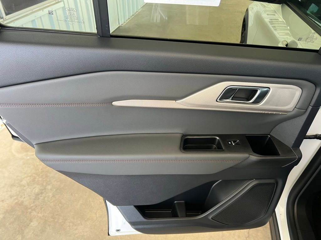 New 2026 Ford Explorer Active image 16