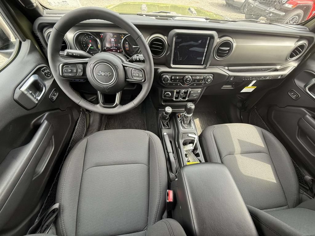 New 2023 Jeep Wrangler Unlimited w/ Cold Weather Group AWD/4WD image 14