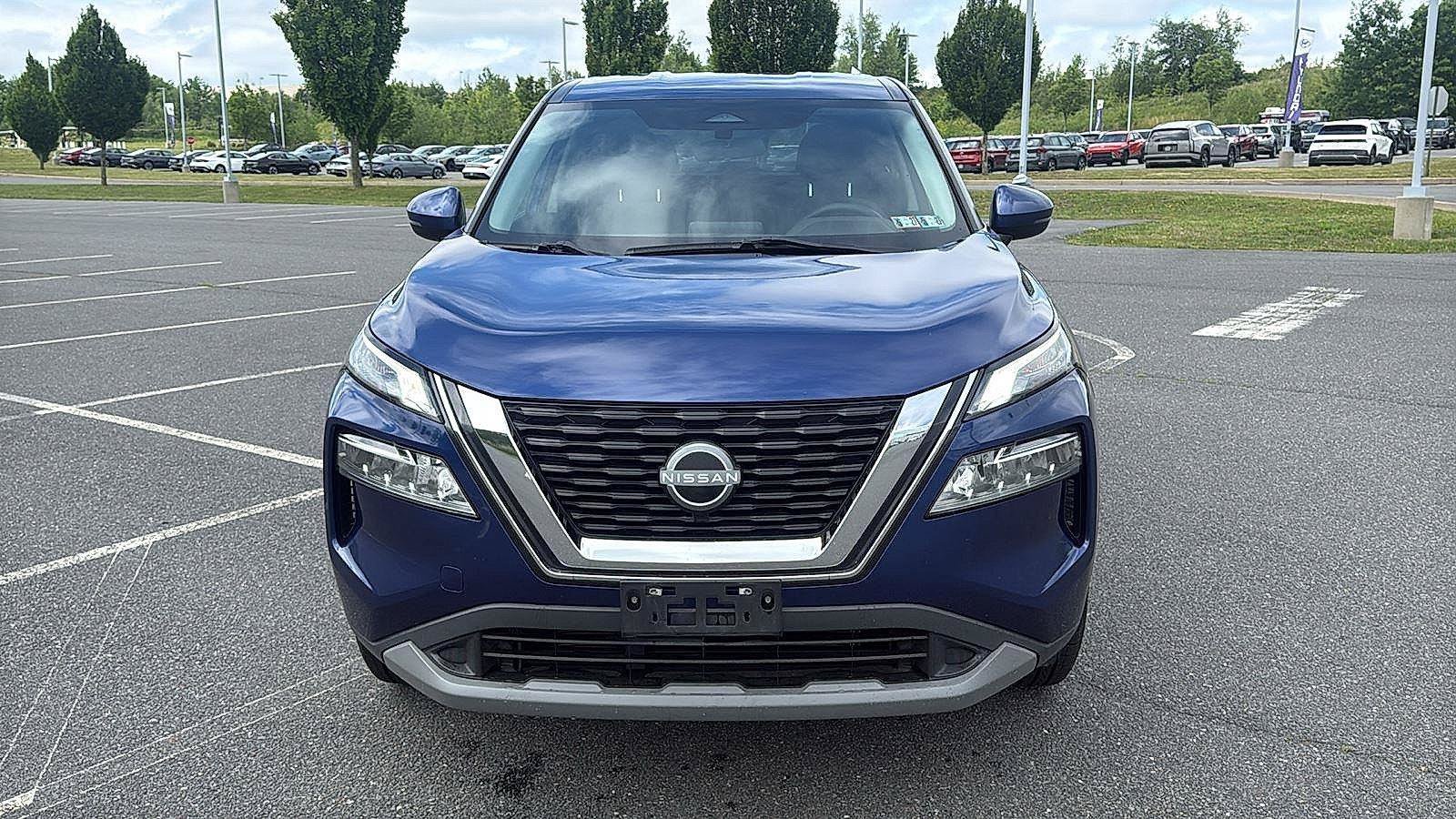Used 2022 Nissan Rogue SV FWD image 15