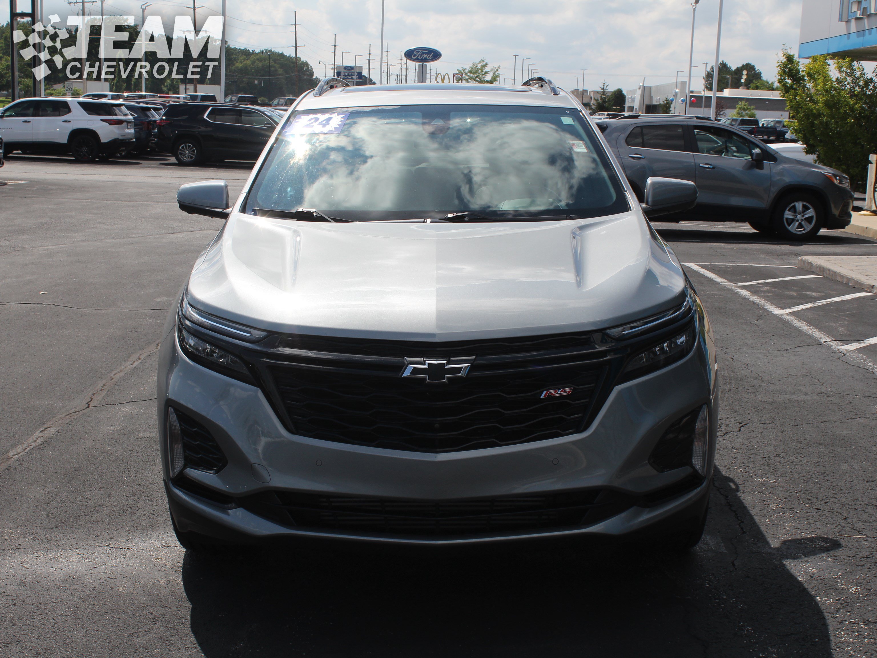 Used 2024 Chevrolet Equinox RS w/ RS Leather Package AWD/4WD image 9