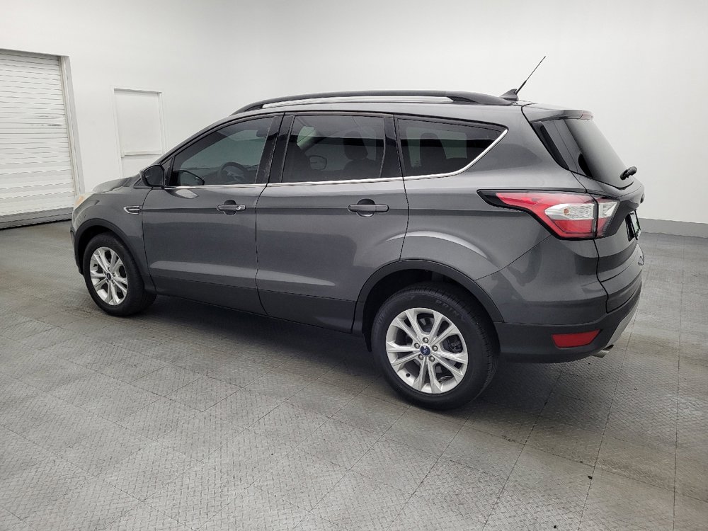 Used 2018 Ford Escape SEL image 3
