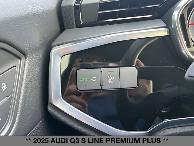 Used 2025 Audi Q3 2.0T Premium Plus w/ Premium Plus Package image 20