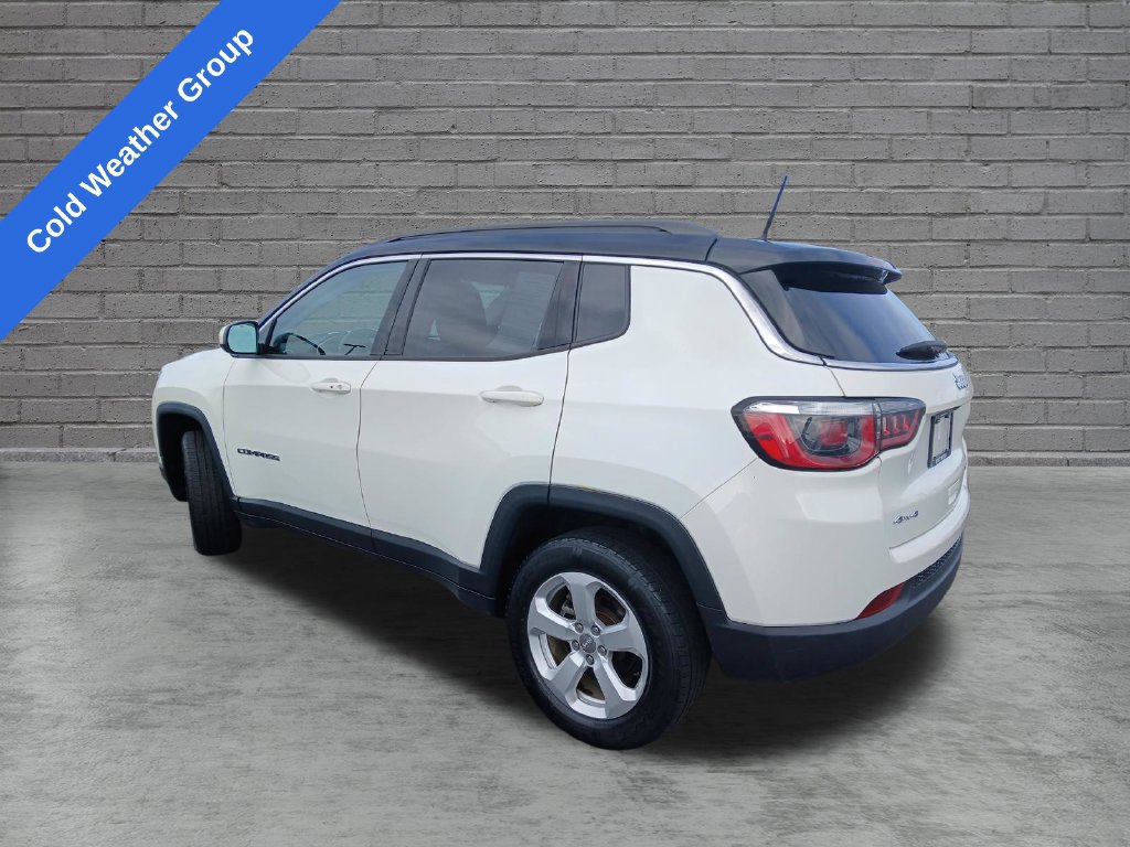 Used 2018 Jeep Compass Latitude w/ Cold Weather Group AWD/4WD image 3