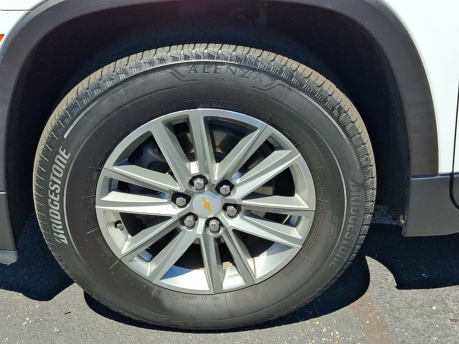 Certified 2023 Chevrolet Traverse LT AWD/4WD image 9