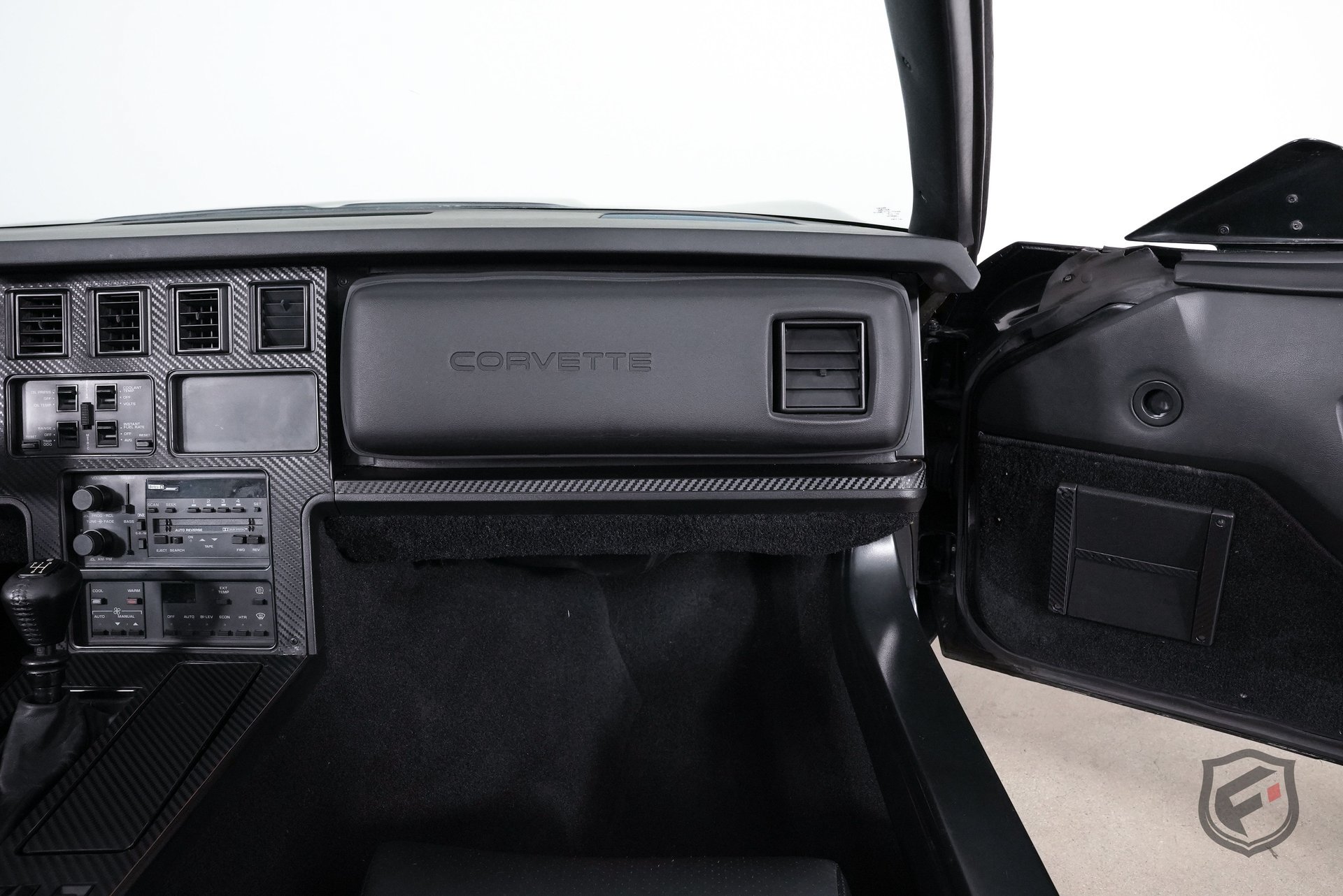 Used 1987 Chevrolet Corvette Convertible RWD image 28