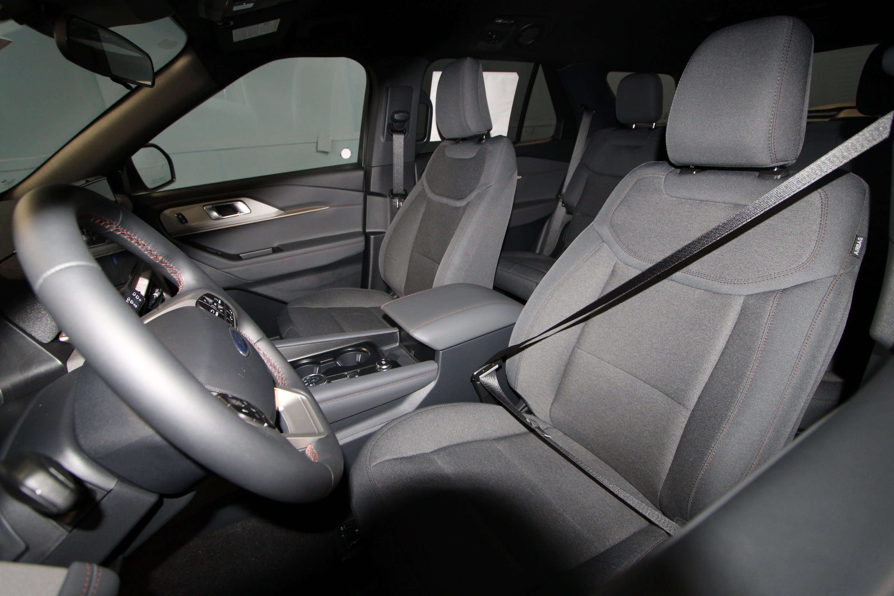 New 2027 Ford Explorer Active AWD/4WD image 3