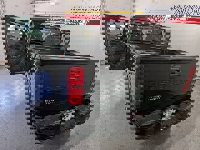 Used 2022 Chevrolet Colorado LT w/ LT Convenience Package image 13
