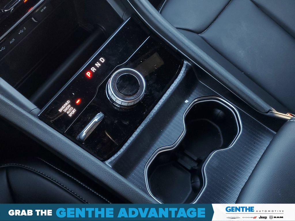 Certified 2024 Jeep Grand Cherokee Limited AWD/4WD image 23
