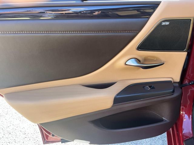 Used 2021 Lexus ES 350 Ultra Luxury w/ Accessory Package 2 FWD image 20