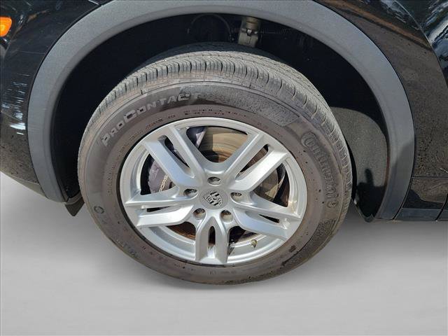 Used 2016 Porsche Cayenne AWD/4WD image 9