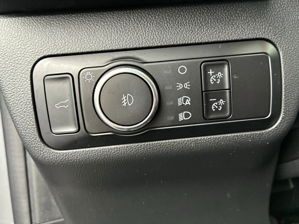 Used 2024 Ford Escape Platinum image 15