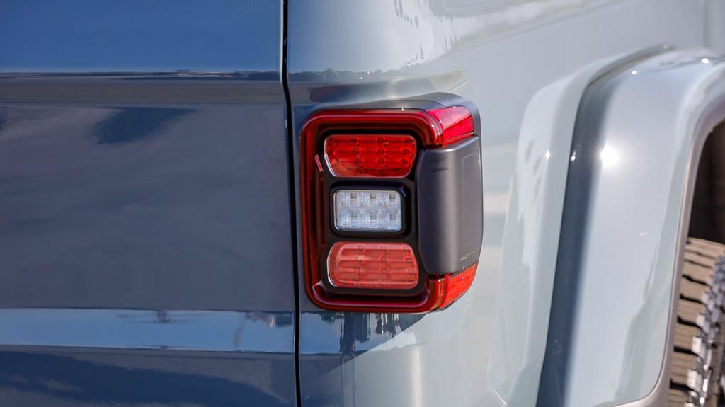 New 2026 Jeep Gladiator Rubicon AWD/4WD image 10
