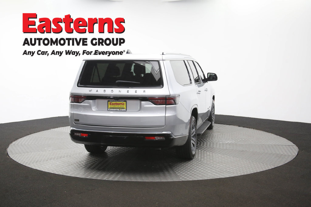 Used 2024 Jeep Wagoneer L Series II w/ Flexible Seating Group AWD/4WD image 46
