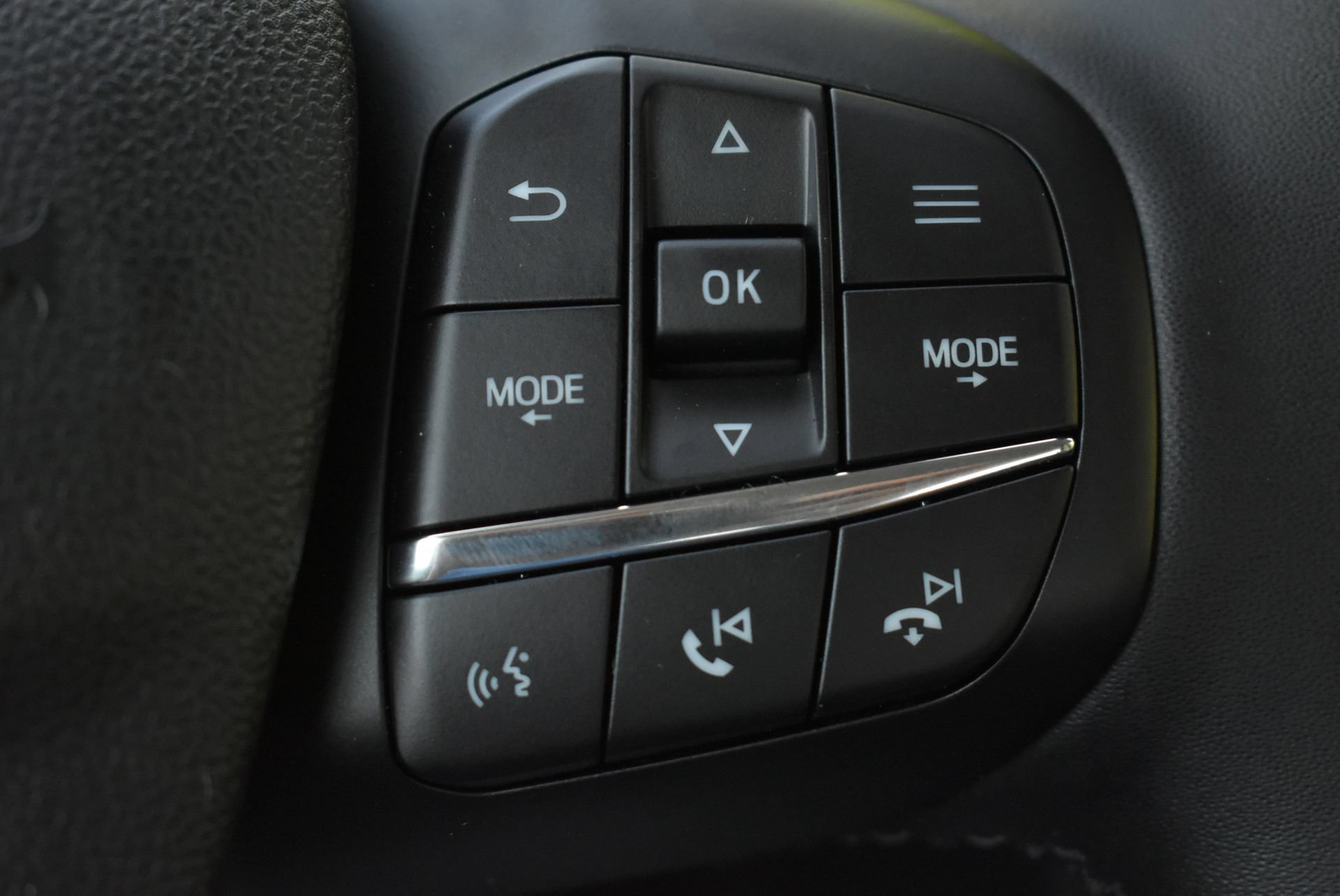 New 2026 Ford Maverick XLT w/ XLT Luxury Package FWD image 21
