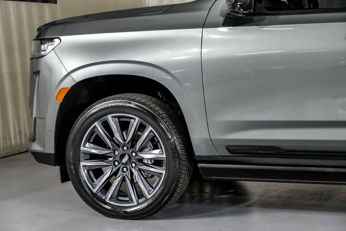 Used 2023 Cadillac Escalade ESV Sport Platinum AWD/4WD image 12