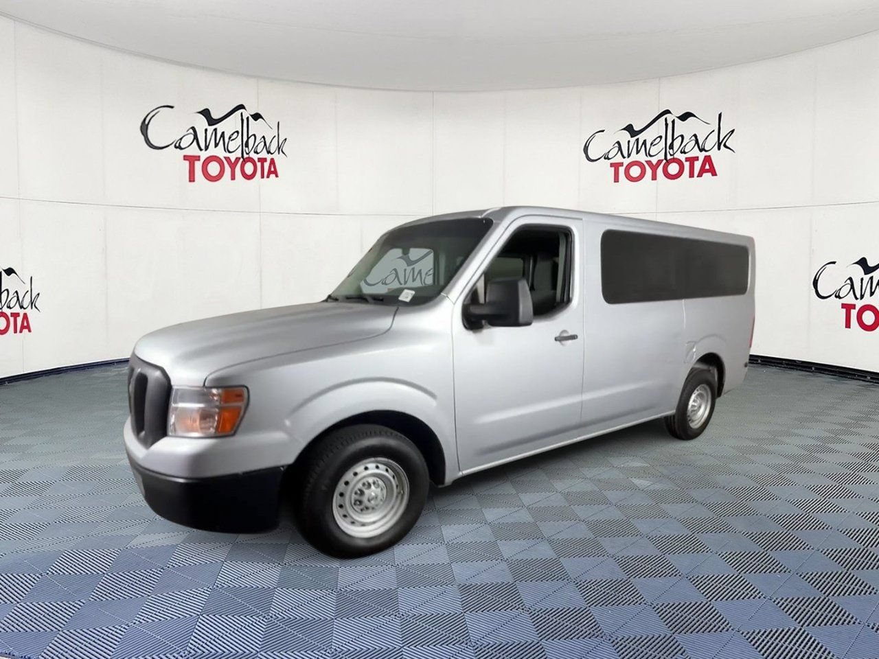 Used 2018 Nissan NV 3500 S RWD image 7