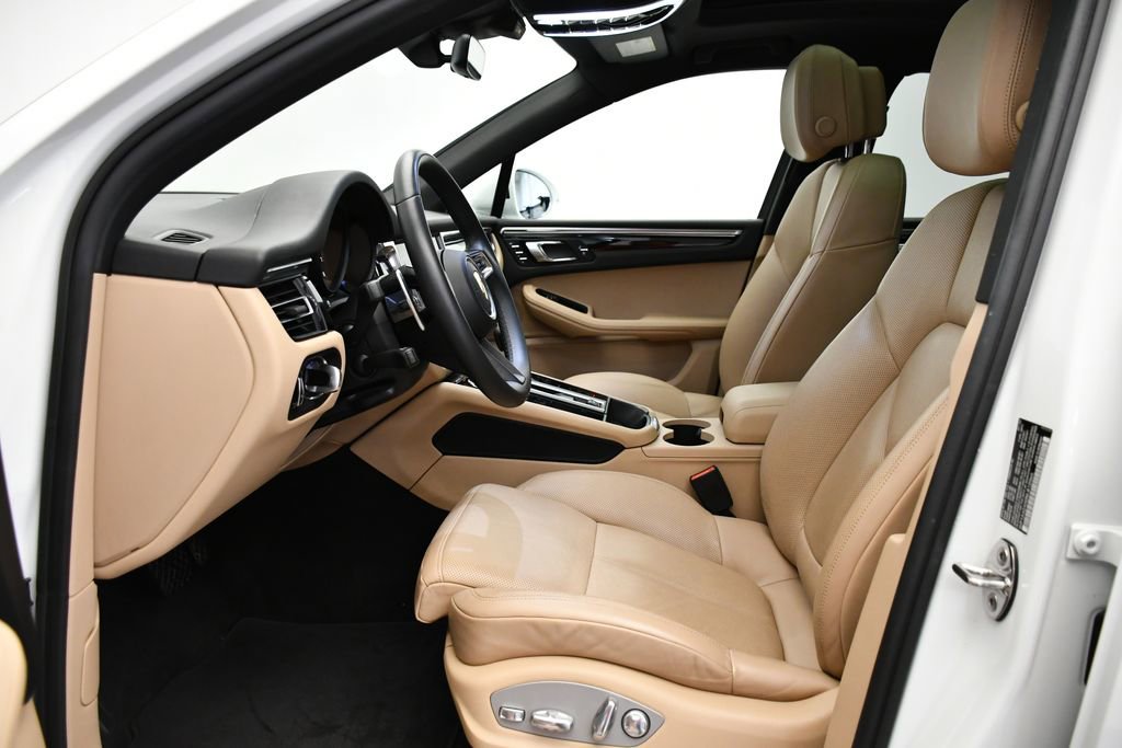 Used 2022 Porsche Macan image 41