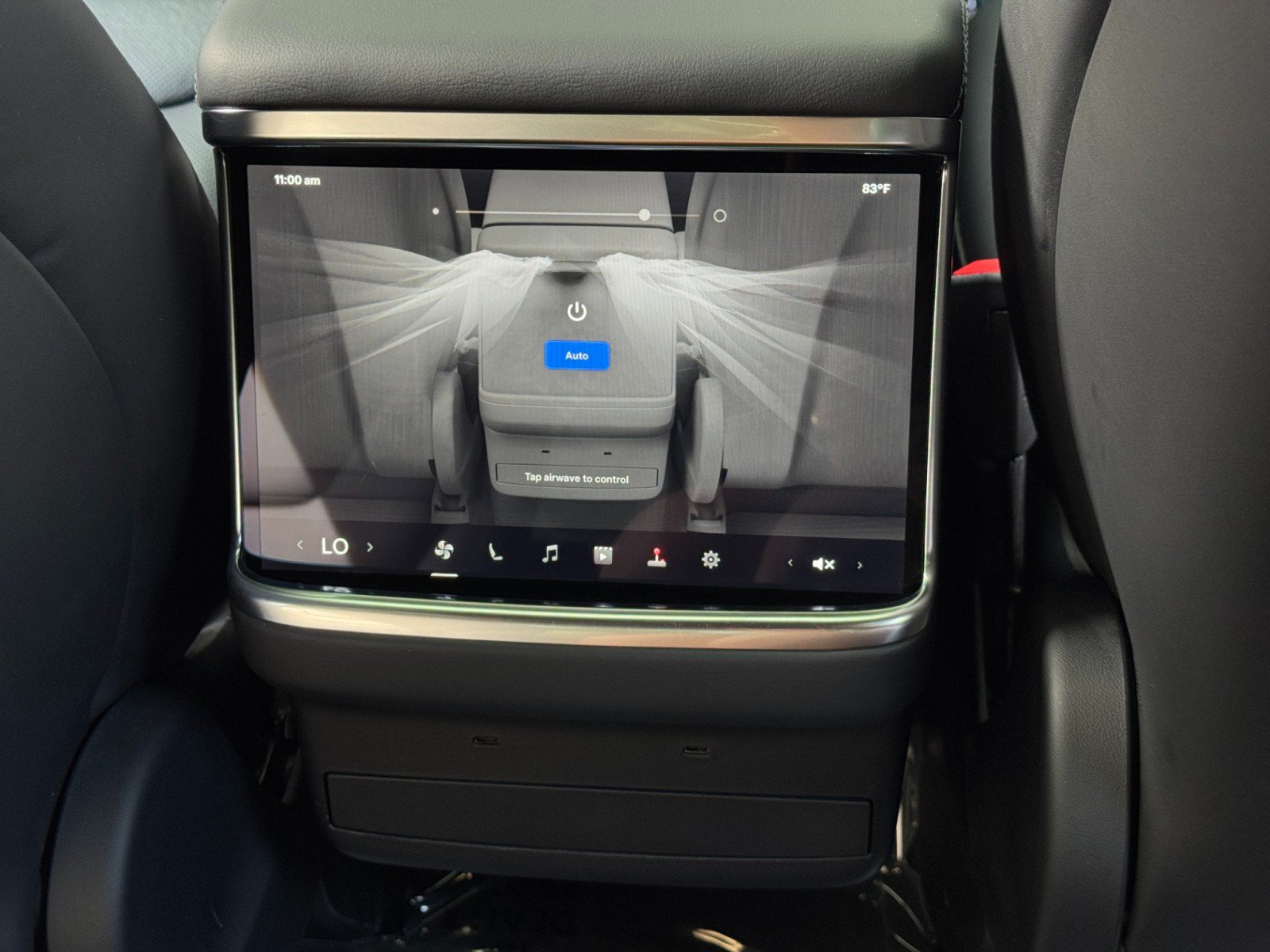 Used 2023 Tesla Model X AWD/4WD image 34