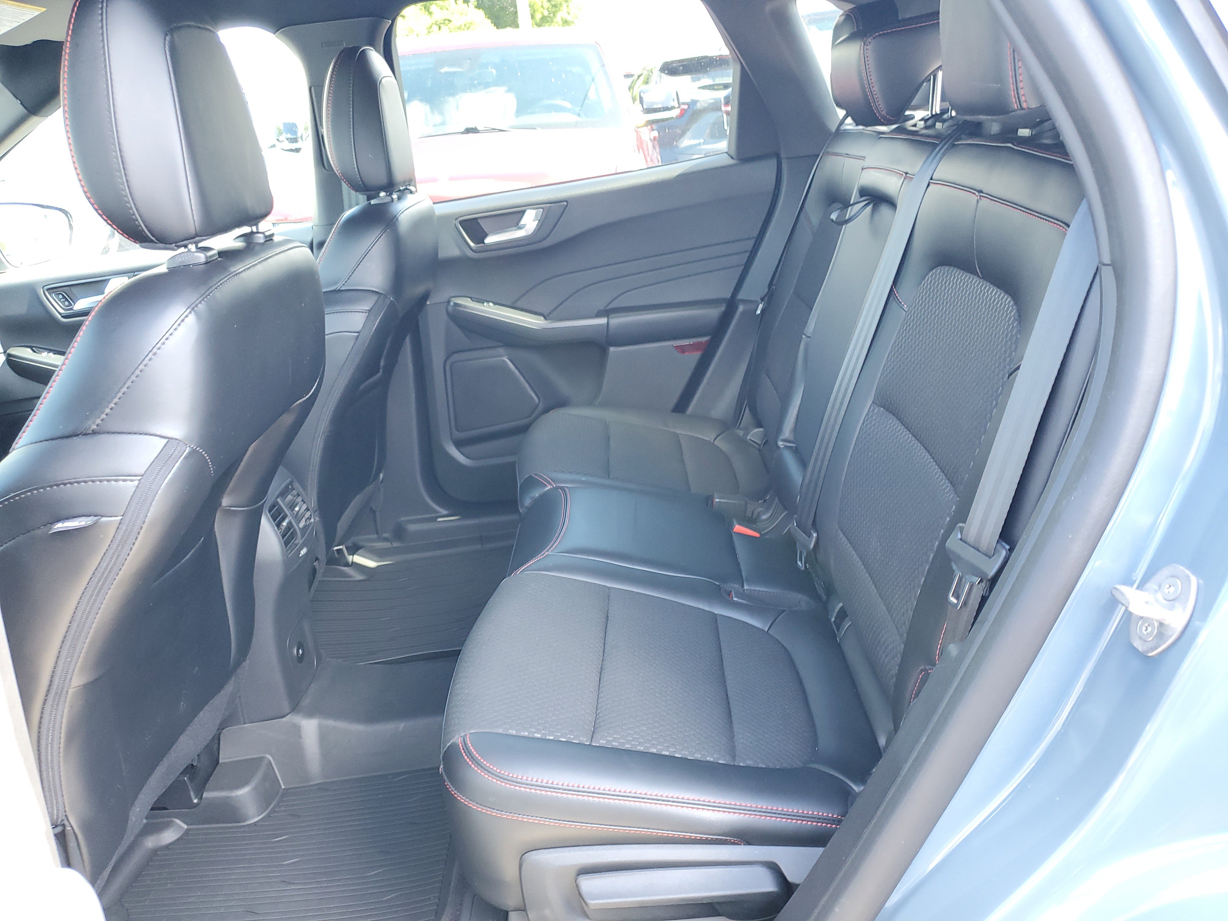 Used 2023 Ford Escape ST-Line w/ Equipment Group 301A image 10