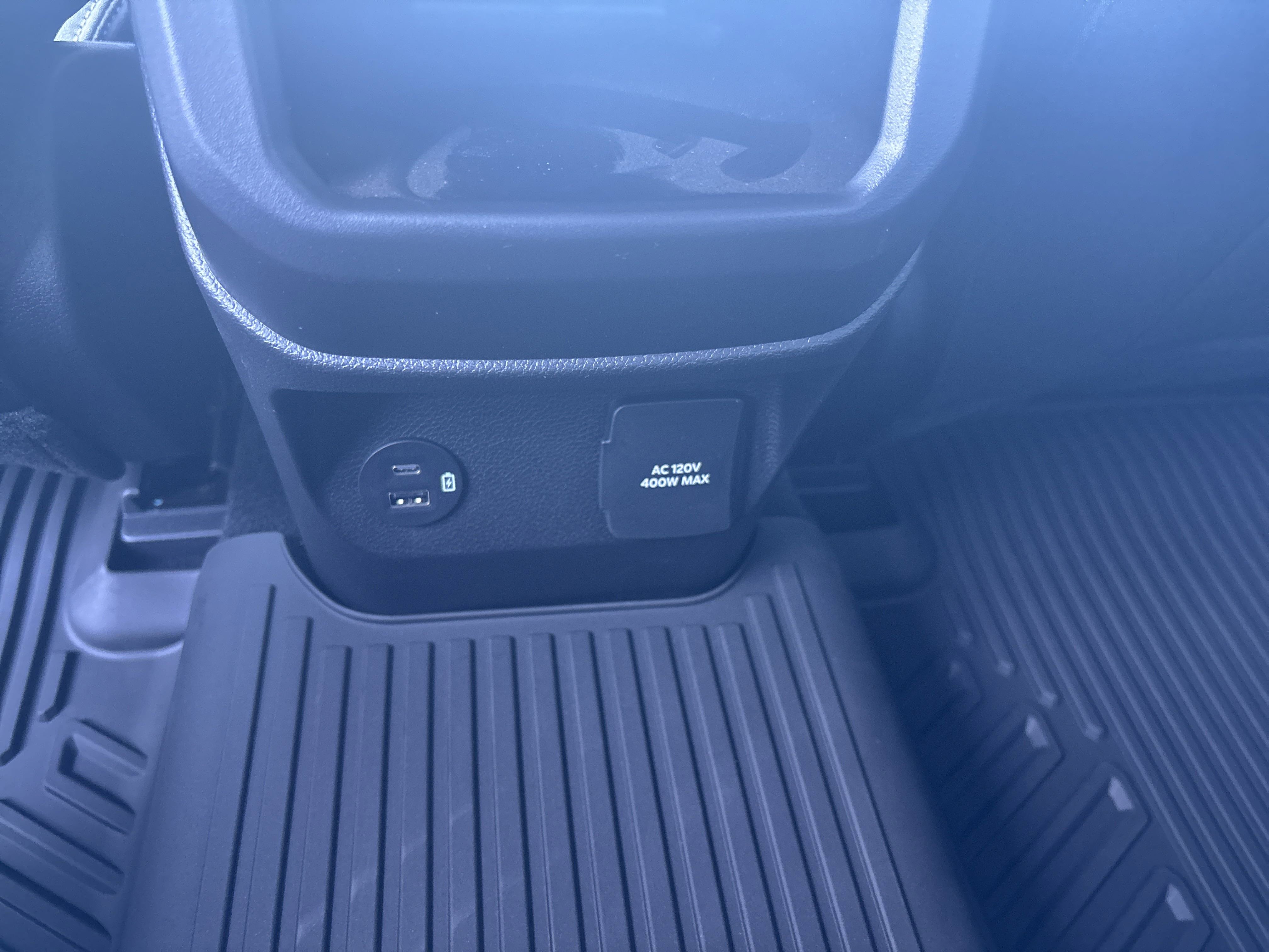 New 2025 Ford Ranger Lariat w/ Trailer Tow Package image 14